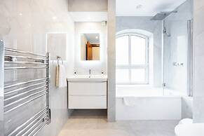 Carlton Court - Mayfair