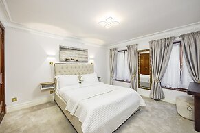Carlton Court - Mayfair