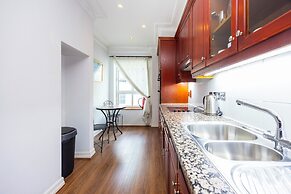 Carlton Court - Mayfair