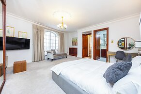 Carlton Court - Mayfair