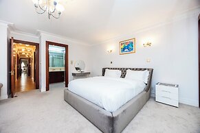 Carlton Court - Mayfair