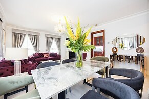 Carlton Court - Mayfair