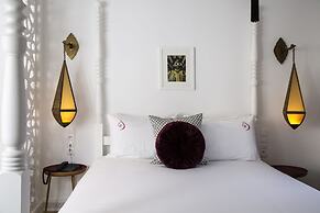 Suite Azur Hotel