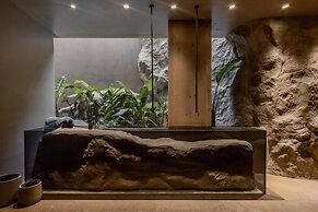 Acro Wellness Suites - Adults Only