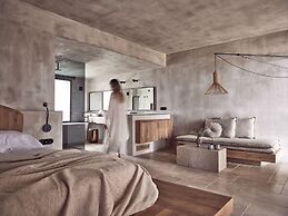 Acro Wellness Suites - Adults Only