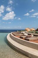 Acro Wellness Suites - Adults Only