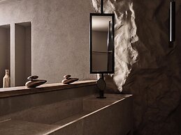 Acro Wellness Suites - Adults Only