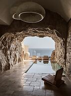 Acro Wellness Suites - Adults Only
