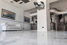 Alex & Lorenz Hotel