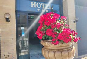 Alex & Lorenz Hotel
