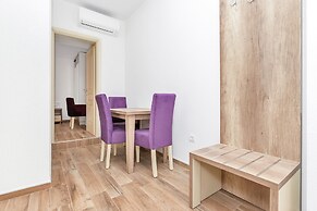 Apartments Mezini 11