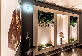 Neko Boutique Hotel