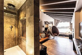 Neko Boutique Hotel
