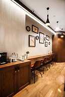 Simple Hotel