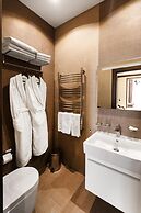 Simple Hotel