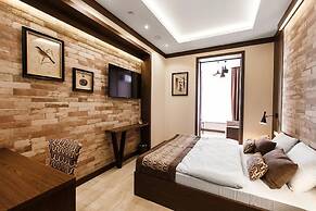 Simple Hotel