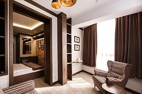 Simple Hotel