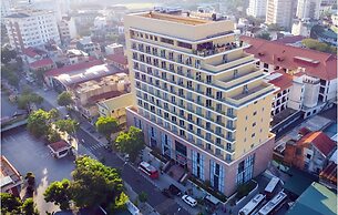 AD 41 Hotel