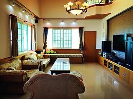 Onion Manor B&B