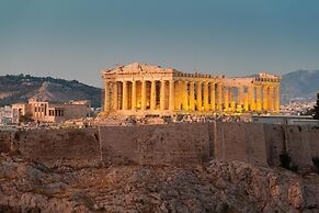 Your Home under the Acropolis Roofdeck