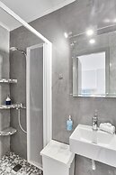 Chic Modern Seaside Oasis -Sunny Piraeus