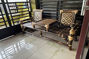 Waroeng Transit & Depary Homestay