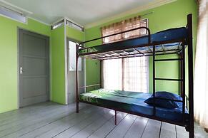 Waroeng Transit & Depary Homestay