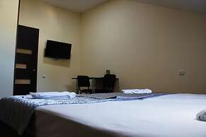 GuestHouse M22