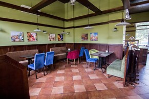 Al Mar Hotel