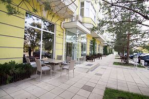 Al Mar Hotel