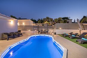 B&M Villa Sirili