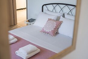 B&M Villa Sirili