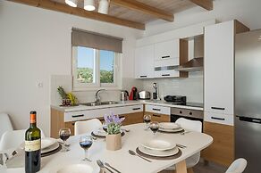 B&M Villa Sirili