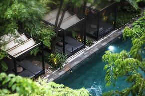 Larimar Hotel and Resort