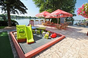 Apartmanovy wellness garni hotel relax