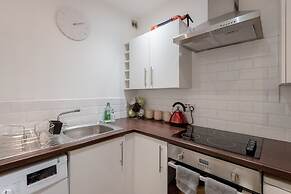 Silver Lining - Luxury Jackson Apartment