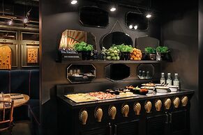 Ruby Lucy Hotel London by IHG