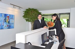 Onix Apartments