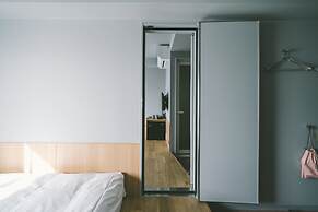 LANDABOUT TOKYO