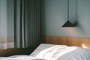 LANDABOUT TOKYO