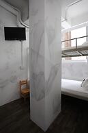 Hop Inn - Hostel