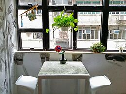 Hop Inn - Hostel