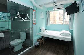 Hop Inn - Hostel