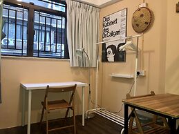 Hop Inn - Hostel