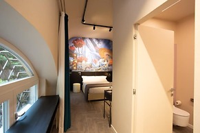 Theatrum Rooms and Apartments