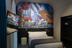 Theatrum Rooms and Apartments