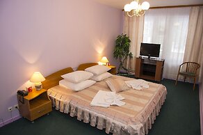 Zvezdny Park-Hotel