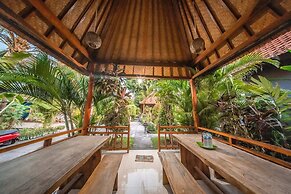 Surya Maha Bungallo