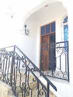 Storm Sailor Villa