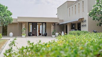 White Monkey Villa - Private Pool & Jacuzzi